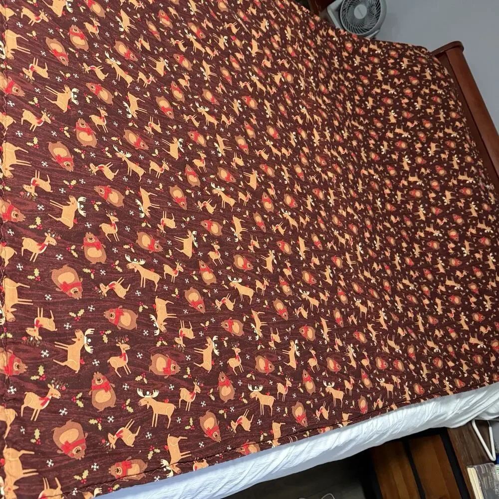 Handmade Christmas Quilt Throw Patchwork Red Green Reindeer Holiday Decor